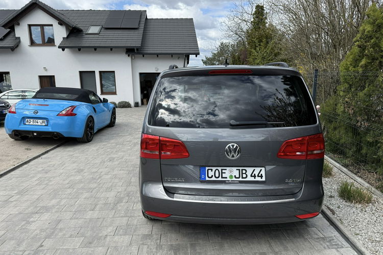 Volkswagen Touran zadbany - oryginalny przebieg zdjęcie 26