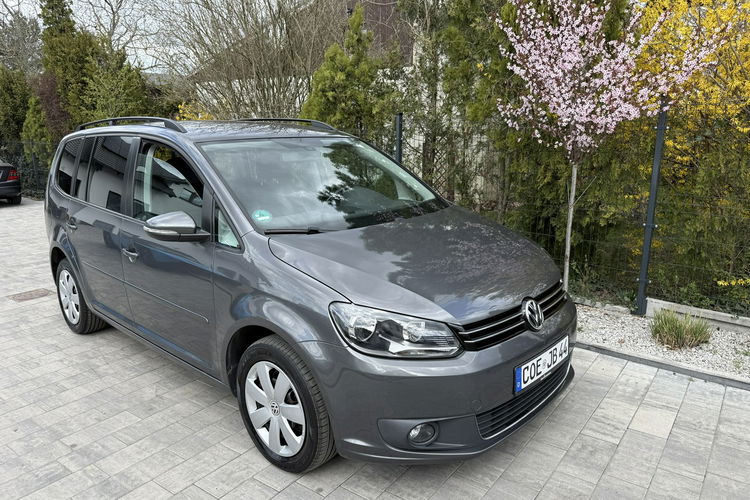 Volkswagen Touran zadbany - oryginalny przebieg zdjęcie 27