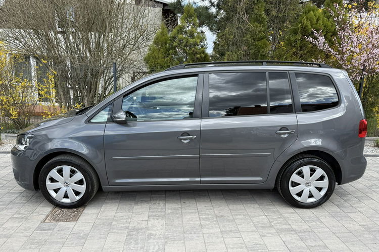 Volkswagen Touran zadbany - oryginalny przebieg zdjęcie 5