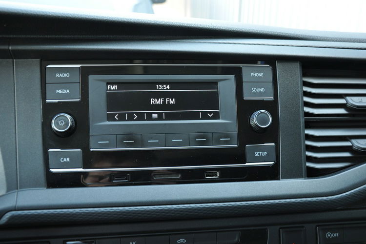 Volkswagen Transporter 2.0TDI 150KM Furgon 6-G SalonPL 1wł Klimatyzacja Hak zdjęcie 19