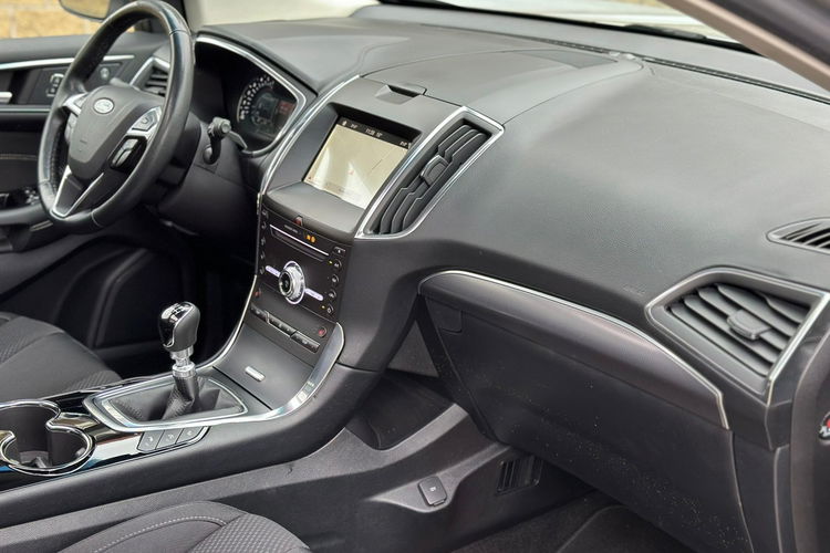 Ford EDGE 4x4 Titanium Faktura VAT 23% Webasto Panorama Xenon zdjęcie 7