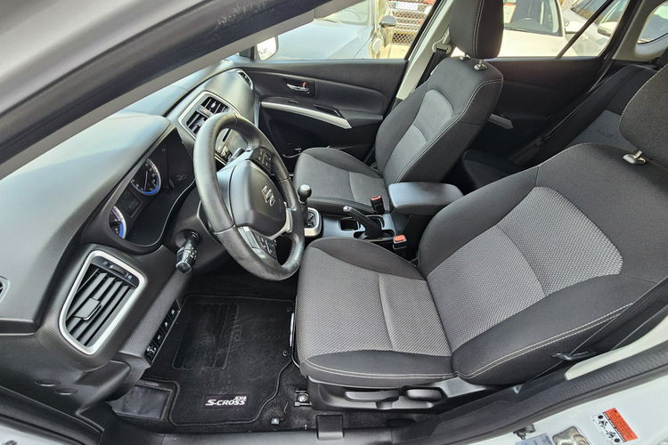 Suzuki SX4 S-Cross biała perła, navigaca, grzane fotele, serwis, telefon zdjęcie 34