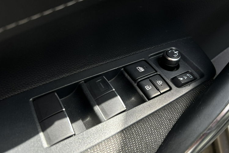 Toyota Corolla 1.8 Hybrid 140KM COMFORT TECH, salon Polska, gwarancja, FV23% zdjęcie 14