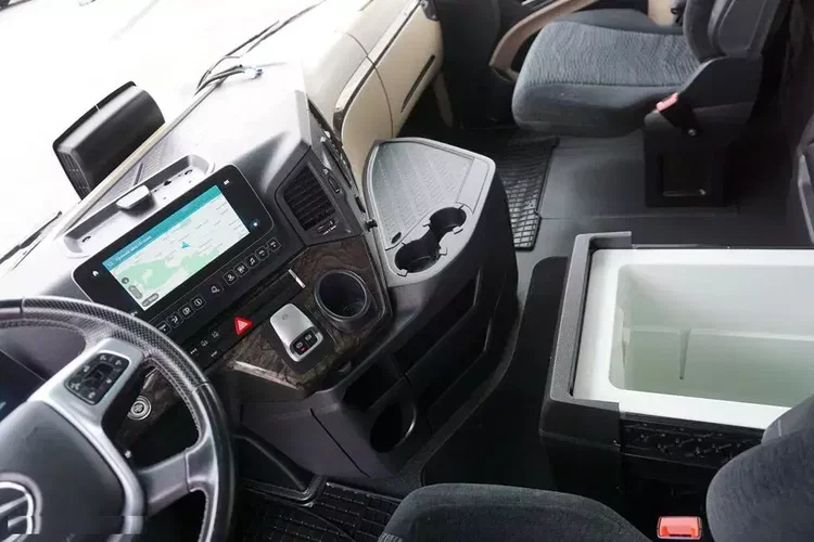 Mercedes ACTROS / 1833 / ACC / MP 5 / EURO 6 / ZESTAW PRZEJAZDOWY 120 M3 zdjęcie 9