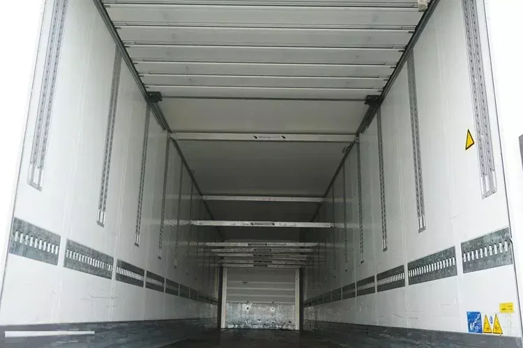 Schmitz IZOTERMA / DOPPELSTOCK / ROLETA / OŚ PODNOSZONA zdjęcie 16