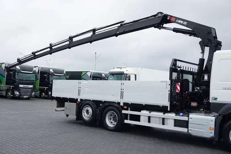 Volvo FM / 500 / 6 X 2 / SKRZYNIOWY + HDS / HIAB 232 E-6 / WYSIĘG 17 M / OŚ SKRĘTNA zdjęcie 21
