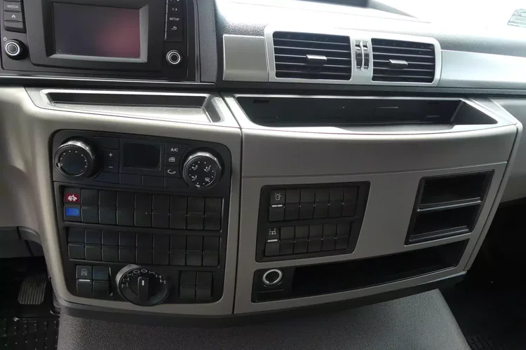 MAN TGM 18.250 4x4 / WYWROTKA 3 STR / PRZEBIEG 22 TYS KM / zdjęcie 26