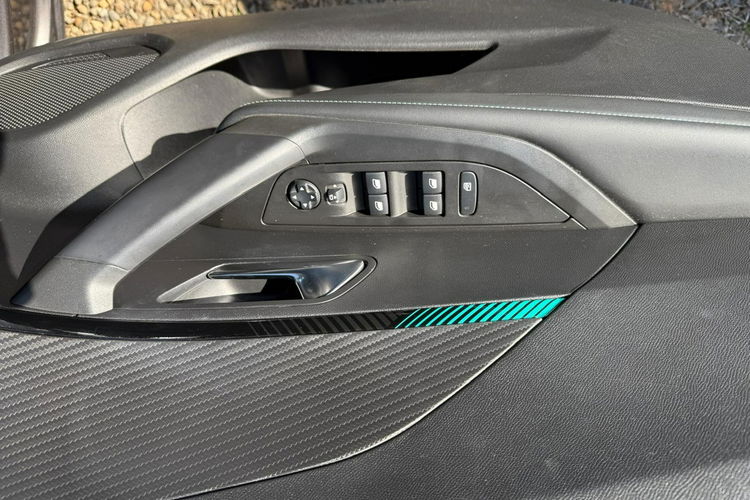 Peugeot 2008 automat, navi, klimatronic, zarejestrowany zdjęcie 17