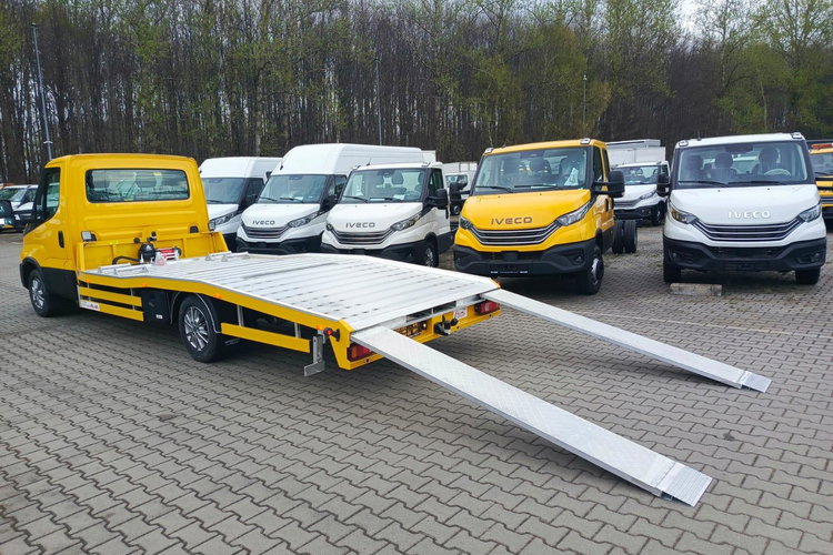 IVECO Daily 35S18HA8/P zdjęcie 16