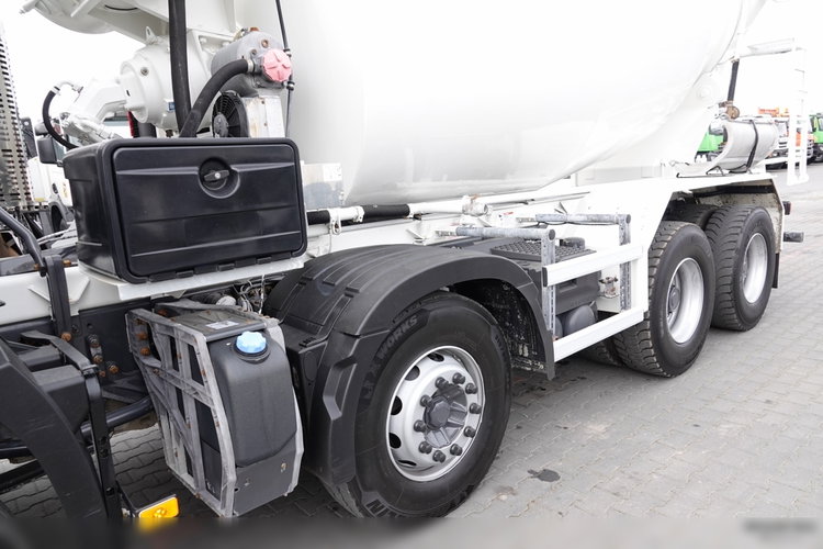 Renault C 380 / 8X4 / BETONOMIESZARKA / GRUSZKA / LIEBHERR 9 M3 / EURO 6 / 2016 ROK zdjęcie 9