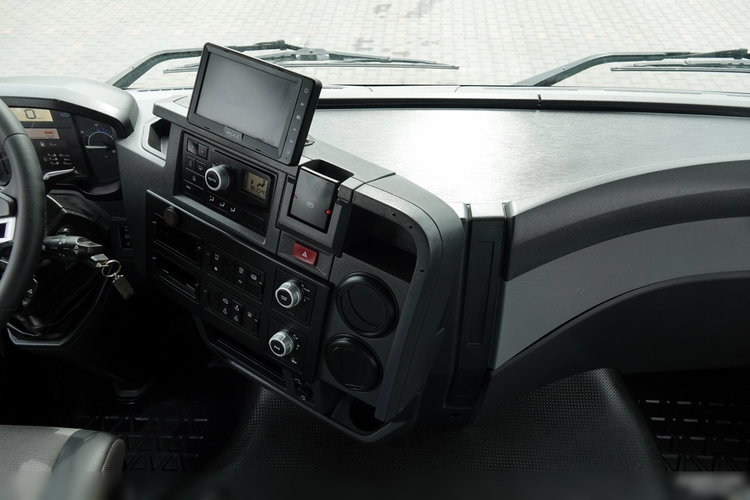 Renault C 380 / 8X4 / BETONOMIESZARKA / GRUSZKA / LIEBHERR 9 M3 / EURO 6 / 2016 ROK zdjęcie 34