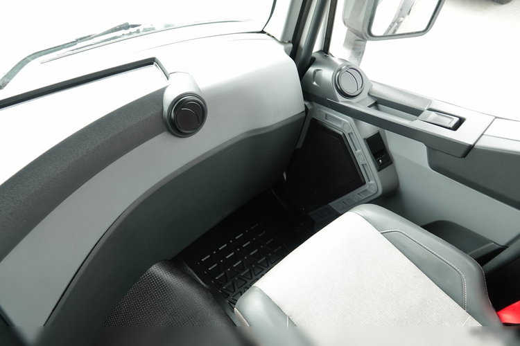 Renault C 380 / 8X4 / BETONOMIESZARKA / GRUSZKA / LIEBHERR 9 M3 / EURO 6 / 2016 ROK zdjęcie 35