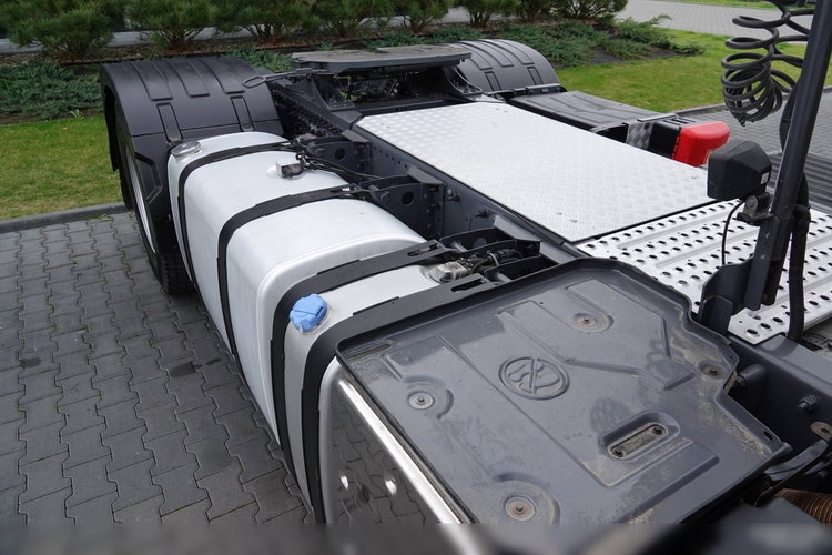 Volvo FM 380 / PEŁNY ADR / MAŁY PRZEBIEG / SPROWADZONY zdjęcie 17