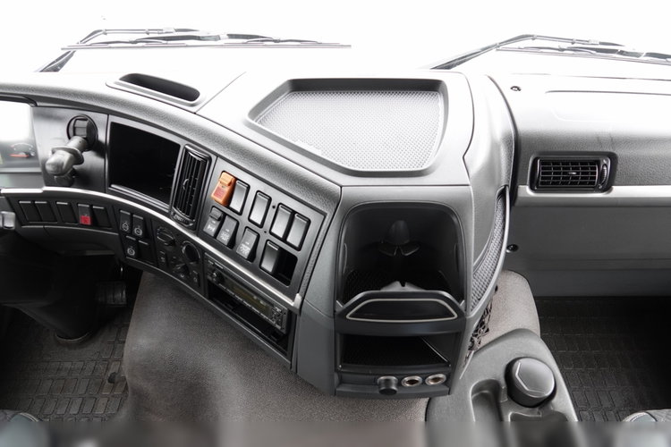 Volvo FM 380 / PEŁNY ADR / MAŁY PRZEBIEG / SPROWADZONY zdjęcie 30