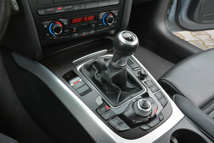 Audi A4 2,0T(180KM)S-Line Panorama Skóry Bi-xenon el.fotele Ledy Navi MMI ASO zdjęcie 34