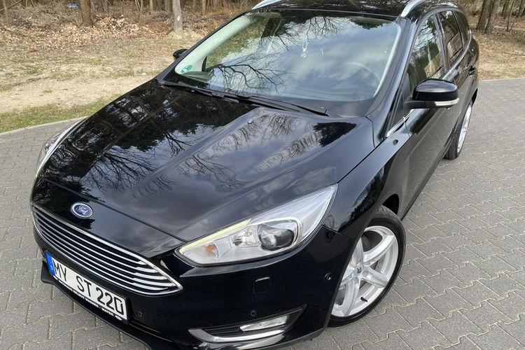 Ford Focus zdjęcie 2