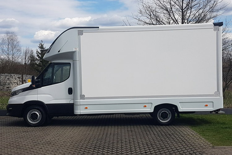 Iveco Daily KONTENER NISKOPODŁOGOWY 4.43x2.23x2.42 SKLEP BAR FOODTRUCK KAMPER AC zdjęcie 11
