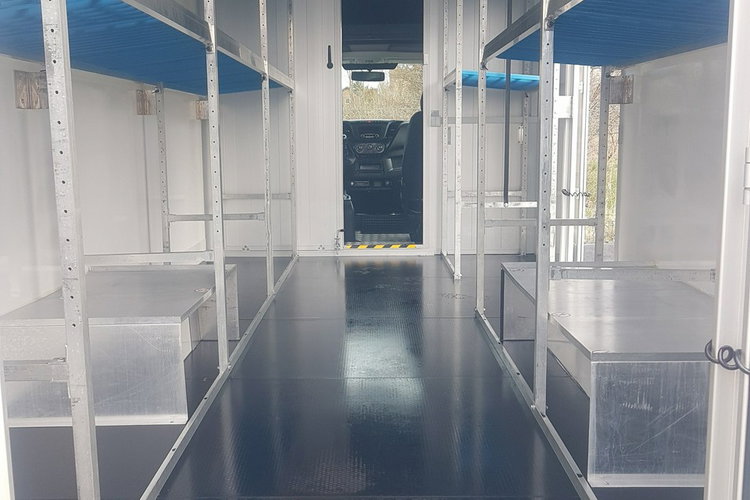 Iveco Daily KONTENER NISKOPODŁOGOWY 4.43x2.23x2.42 SKLEP BAR FOODTRUCK KAMPER AC zdjęcie 17