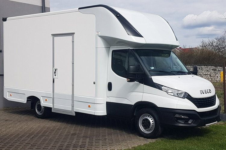 Iveco Daily KONTENER NISKOPODŁOGOWY 4.43x2.23x2.42 SKLEP BAR FOODTRUCK KAMPER AC zdjęcie 2