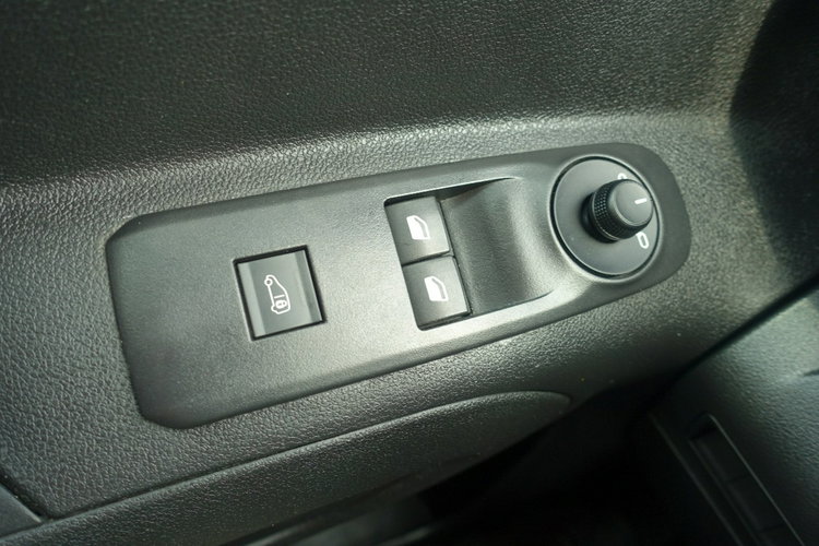 Peugeot Partner R E Z E R W A C J A zdjęcie 18