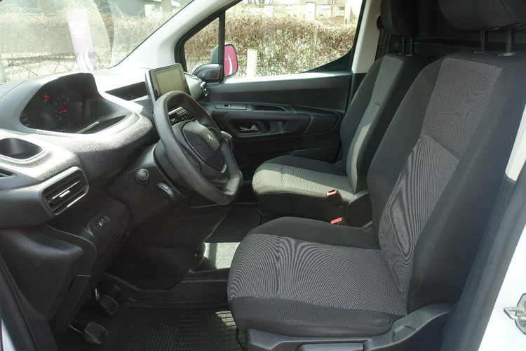 Peugeot Partner R E Z E R W A C J A zdjęcie 7