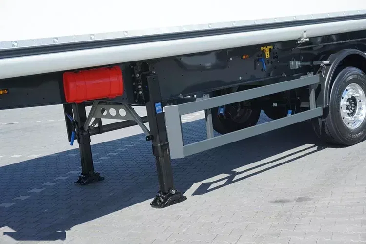 Schmitz WYWROTKA / 52 M3 / OŚ PODNOSZONA / JAK NOWA zdjęcie 14