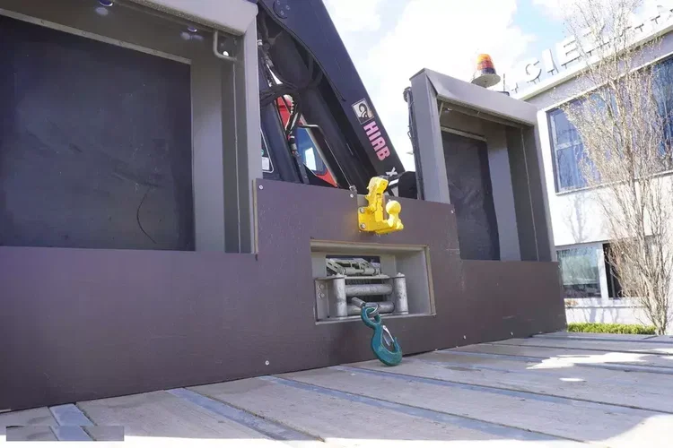 MAN TGS 35.360 E6 8x2 / HDS HIAB 166 E-2 5900 KG - 47 MTH / 160 tys. km / oś podnoszona zdjęcie 18