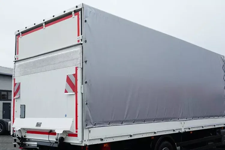 Renault ZABUDOWA / SRZYNIOWA + WINDA / DŁ. 7,15 M zdjęcie 2