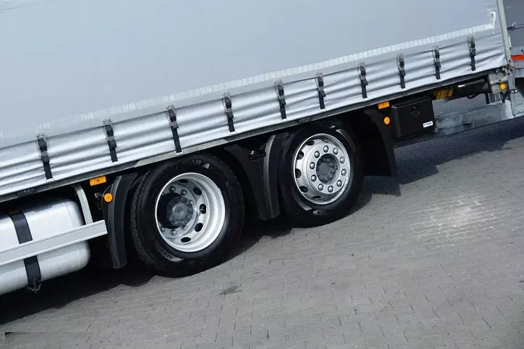 Mercedes ACTROS / 2542 / ACC / E 6 / MP 5 / ZESTAW PRZESTRZENNY / GIGA SPACE zdjęcie 37