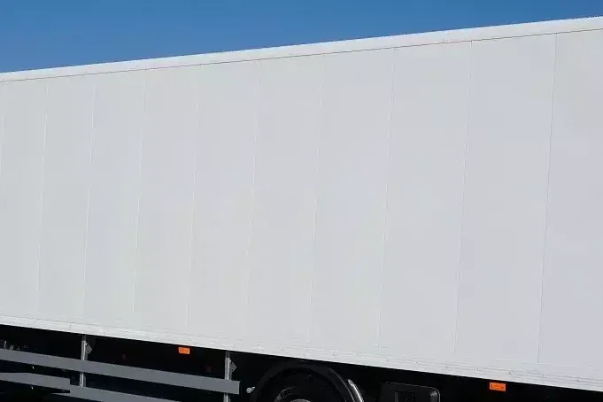 Iveco ZABUDOWA / KONTENER + WINDA / DŁ. 7,2 M zdjęcie 12