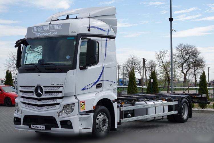 Mercedes ACTROS 1845  / BDF  / DO PRZEWOZU KONTENERÓW /  SPROWADZONY  zdjęcie 2