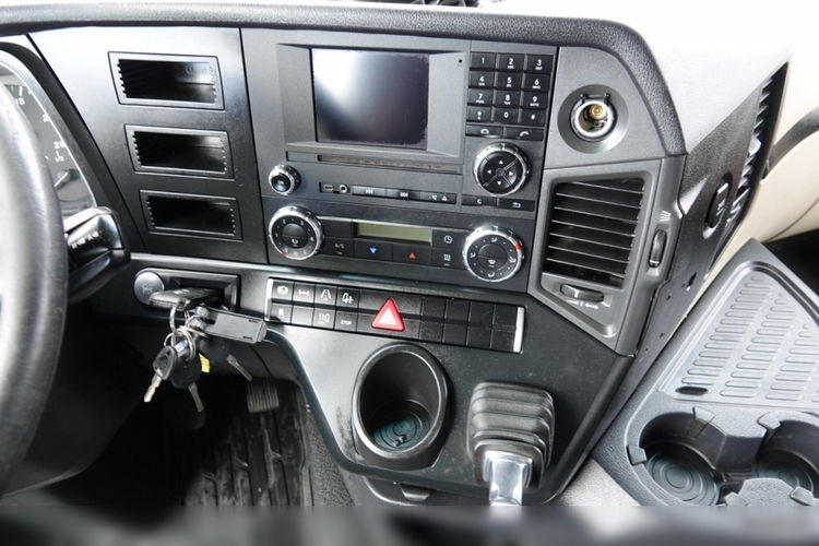 Mercedes ACTROS 1845  / BDF  / DO PRZEWOZU KONTENERÓW /  SPROWADZONY  zdjęcie 32