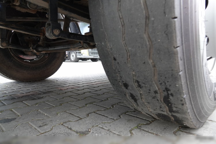 MAN DAF CF 85.410 / 8X4 / WYWROTKA 2 STR / MEILLER / BORDMATIC / HYDROBURTA / UAL SPROWADZONY zdjęcie 30