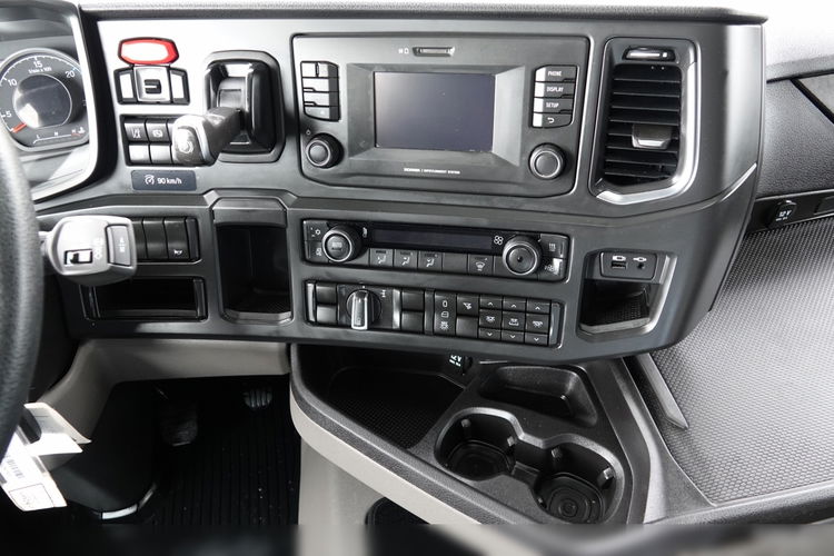 Scania R 450 / LOWDECK / MEGA / 2021 / PO ZŁOTYM KONTRAKCIE SERWISOWYM  zdjęcie 36