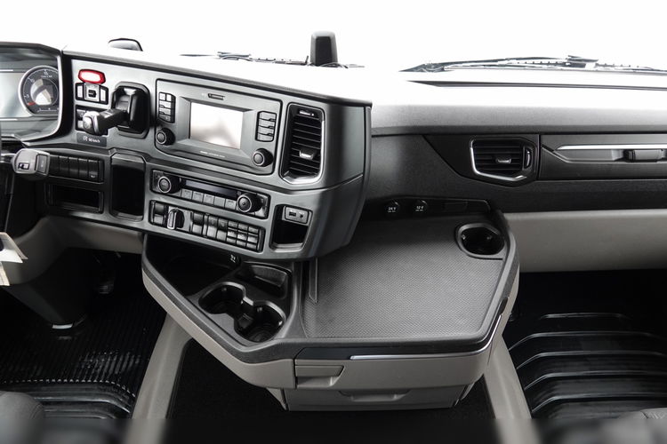 Scania R 450 / LOWDECK / MEGA / 2021 / PO ZŁOTYM KONTRAKCIE SERWISOWYM  zdjęcie 37