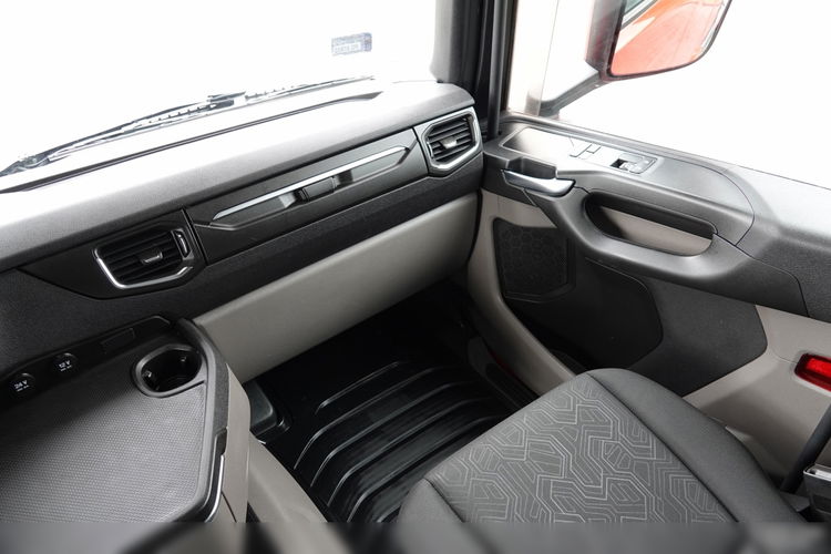 Scania R 450 / LOWDECK / MEGA / 2021 / PO ZŁOTYM KONTRAKCIE SERWISOWYM  zdjęcie 38