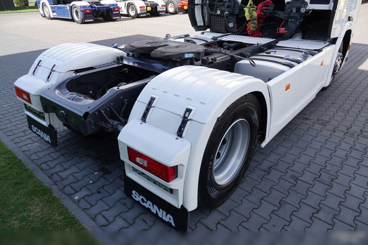 Scania R 450 / RETARDER / KLIMA POSTOJOWA / OPONY 100 % / PO KONTRAKCIE SERWISOWYM zdjęcie 15
