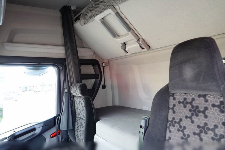 Scania R 450 / RETARDER / KLIMA POSTOJOWA / OPONY 100 % / PO KONTRAKCIE SERWISOWYM zdjęcie 25