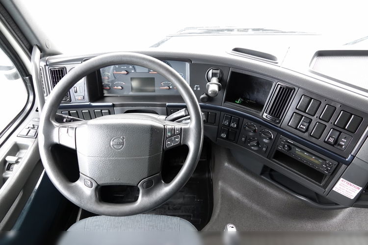 Volvo FH 460 / EEV /RETARDER / 743.000 KM / SPROWADZONY  zdjęcie 29