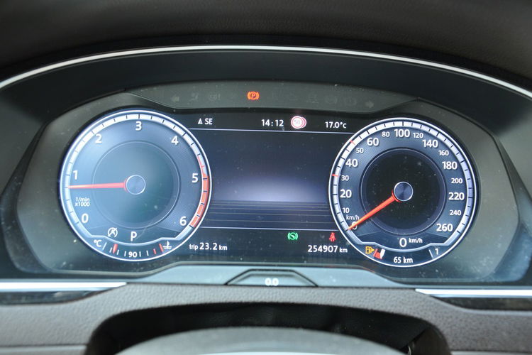 Volkswagen Passat 2.0TDI 190KM DSG Highline Navi Kamera Virtual Oryg.Hak Temp.ACC Led zdjęcie 14