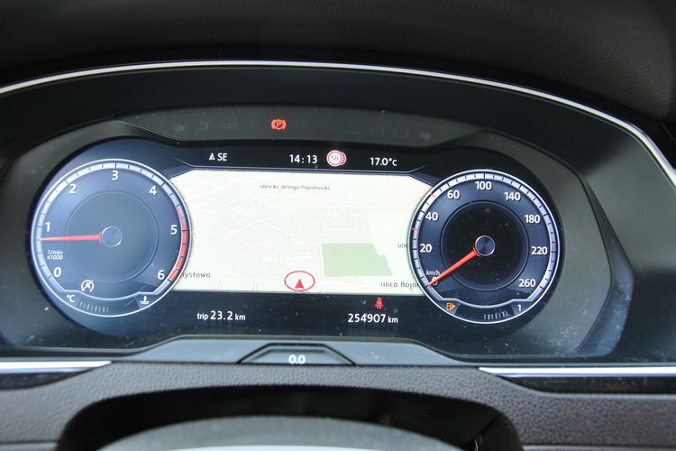 Volkswagen Passat 2.0TDI 190KM DSG Highline Navi Kamera Virtual Oryg.Hak Temp.ACC Led zdjęcie 17
