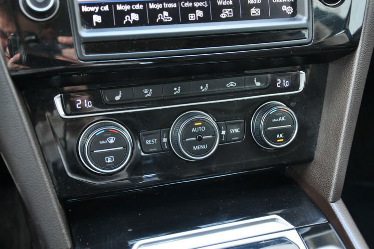 Volkswagen Passat 2.0TDI 190KM DSG Highline Navi Kamera Virtual Oryg.Hak Temp.ACC Led zdjęcie 22