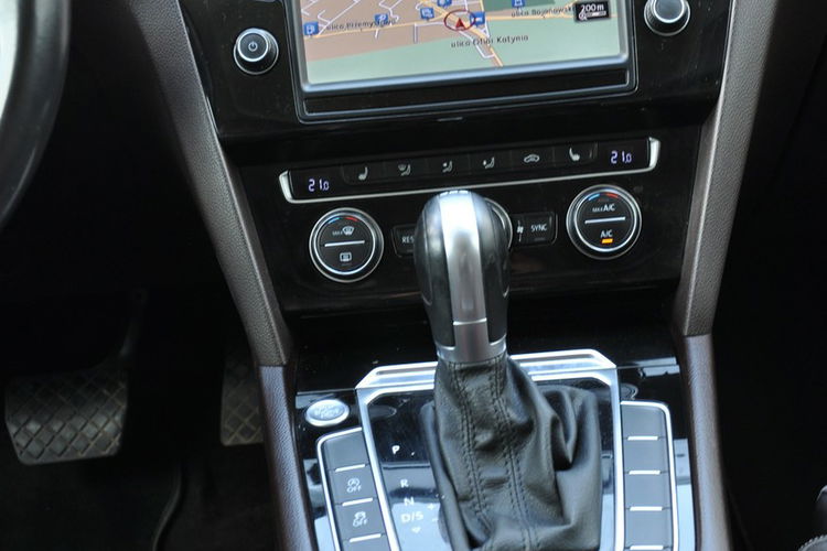 Volkswagen Passat 2.0TDI 190KM DSG Highline Navi Kamera Virtual Oryg.Hak Temp.ACC Led zdjęcie 27