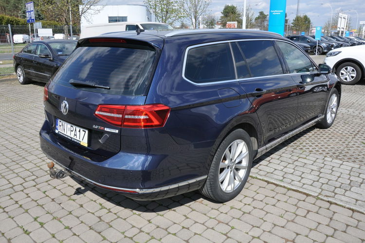 Volkswagen Passat 2.0TDI 190KM DSG Highline Navi Kamera Virtual Oryg.Hak Temp.ACC Led zdjęcie 5