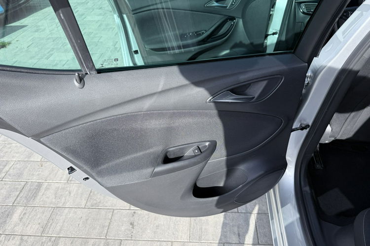 Opel Astra KRAJOWA - ZAREJSTROWANA UBEZPIECZONA zdjęcie 14
