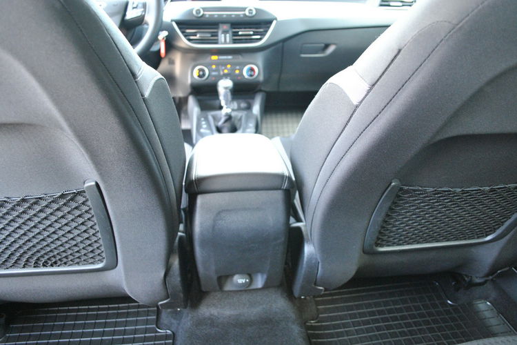Focus Kombi Connected 1, 5 EcoBlue 120KM ASO Forda Gwarancja zdjęcie 14