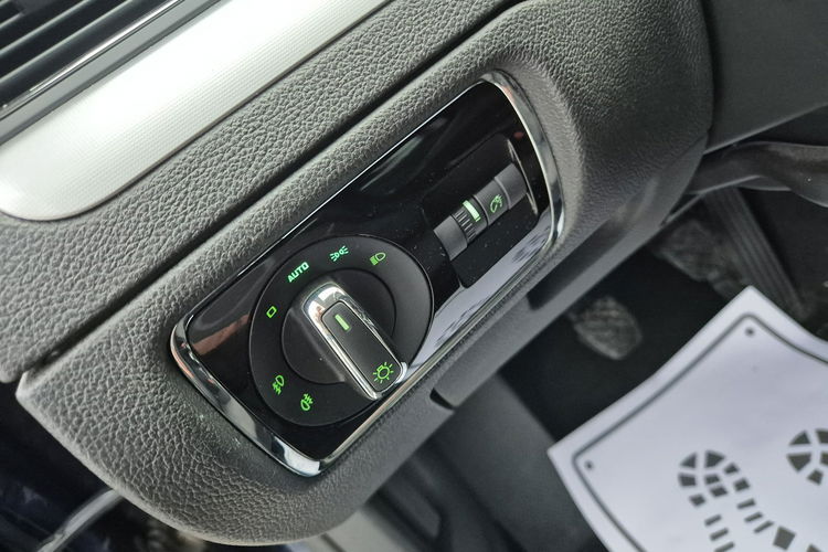 Superb Skoda Superb Combi 2.0 TDI 4x4 Elegance zdjęcie 24