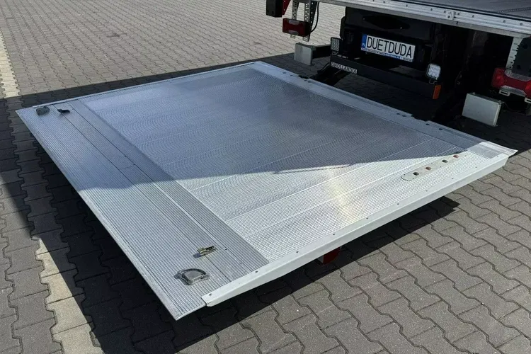 Iveco Daily 72C21 Mroźnia HI-MATIC Ściana Grodziowa Multitemperatura zdjęcie 23