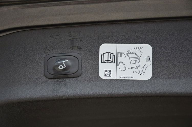 Ford Kuga Opłacona 1.5i 120KM Serwis 142tys.KM Navi Kamera SONY El.fotele zdjęcie 6