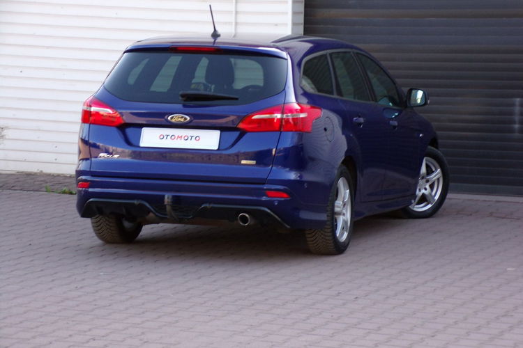 Ford Focus ST Line /Asystent /Navi /1, 5 /150KM /2017r /86000km zdjęcie 12